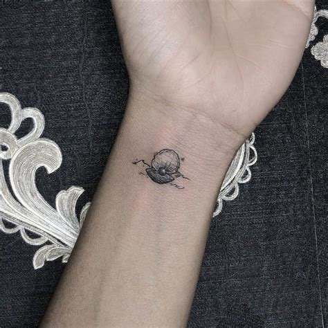 20 Tiny Wrist Tattoos Brit Co