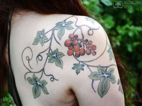 25 Enchanting Poison Ivy Tattoo Designs With Meanings And Ideas Body