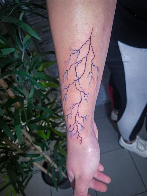 250 Lightning Tattoos Ideas And Designs 2023 Tattoosboygirl