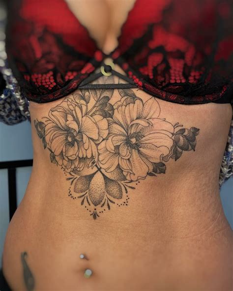 28 Sensational Stomach Tattoo Ideas For Men Amp Women In 2023