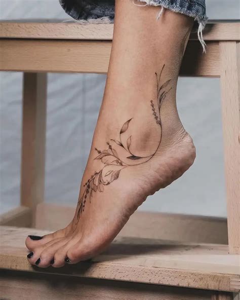 30 Best Feet Tattoo Ideas For Women You Should Check