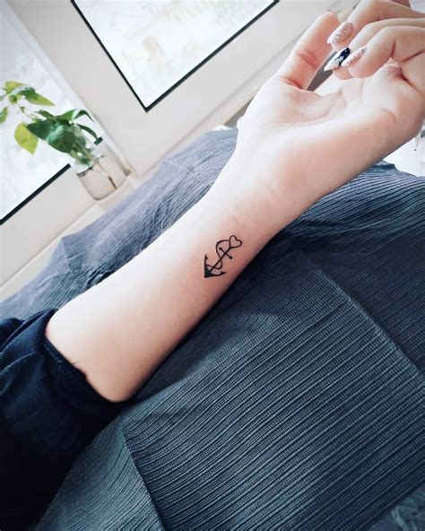 30 Small Wrist Tattoo Ideas Artofit