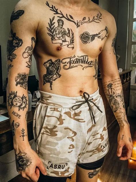 32 Awesome Chest Tattoos For Men Cool Chest Tattoos Chest Tattoo Men