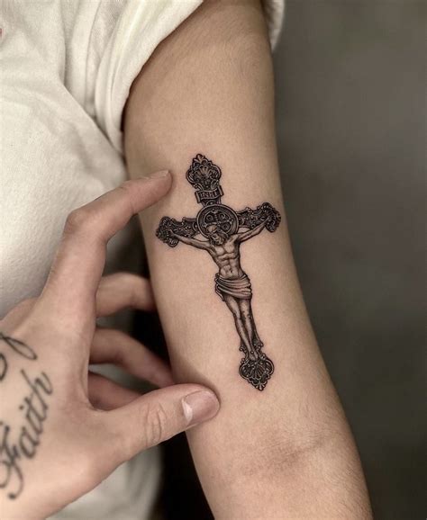 40 Stylish Cross Tattoo Designs For Men And Women 40 Stylish Cross Tattoo Designs For Men And Women