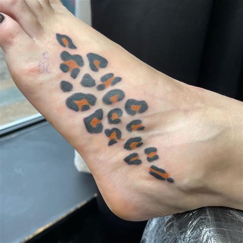 45 Best Unisex Leopard Print Tattoo Designs September 2025