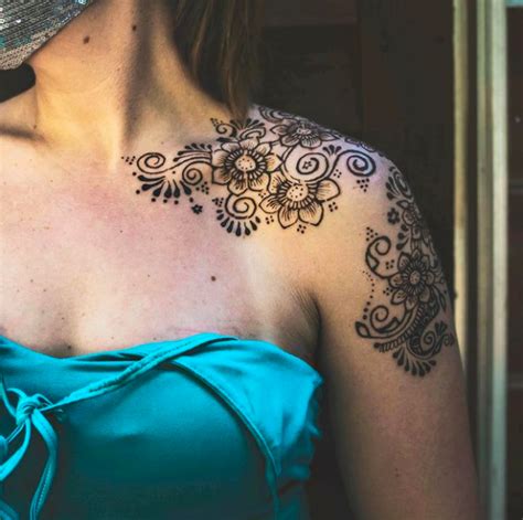 51 Winsome Henna Tattoo Ideas For Shoulder That You Ll Love Psycho Tats