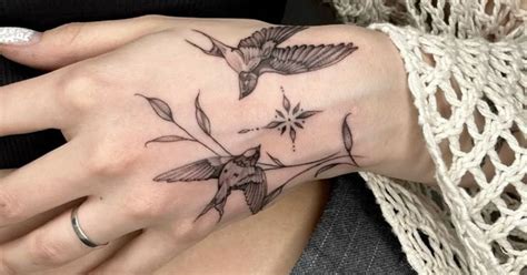 53 Inspiring Hand Tattoos That Combine Style And Meaning