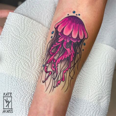 54 Exquisite And Detailed Jellyfish Tattoo Designs To Love Psycho Tats