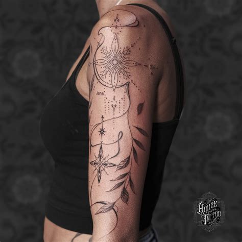 A Detailed Look Sparrows Are Such An Underrated Bird Man Love Em Art Tattoo Fineline Finelinetattoo Finelinetattoos Tattooer Tattooist Tattooart Tattooartist Tattooing Tattooideas Floraltattoo Floral Floraldesign Floralart