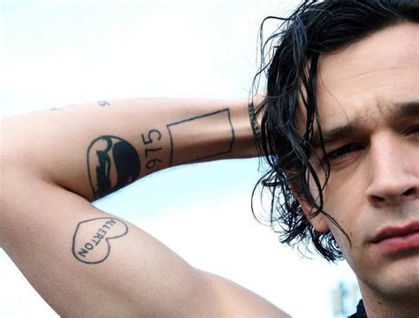 Allerton Matt Healy Tattoos Modefunker The 1975 Tattoos The 1975