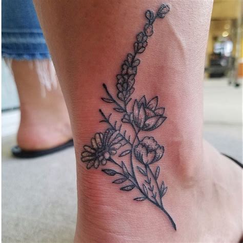 Ankle Flower Tattoo This Is The One Change The Little Daisy To Ankle Flower Tattoo This Is The One Change The Little Daisy To