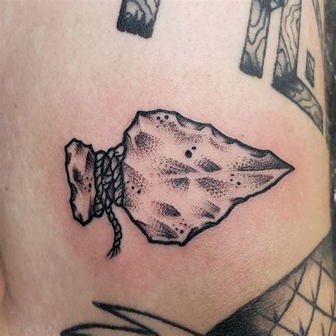 Arrowhead Tattoo Simple