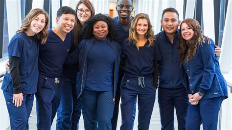 Top clinic nurse jobs: Explore lucrative opportunities!