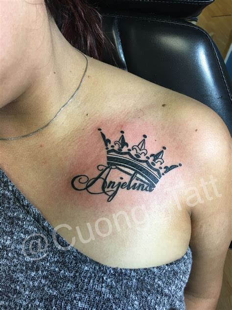 Crown Tattoos With Names Designs