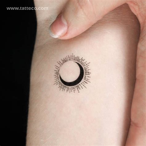 Eclipse Tattoo Eclipse Tattoo Luna Tattoo Hand Tattoos