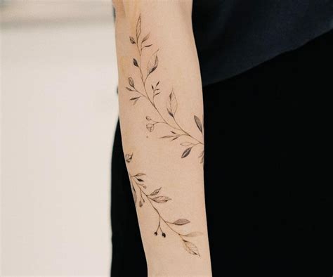 Floral Vine Tattoo Ideas 2025