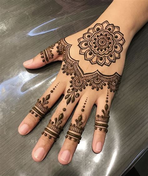Hand Tattoo Mehndi Design
