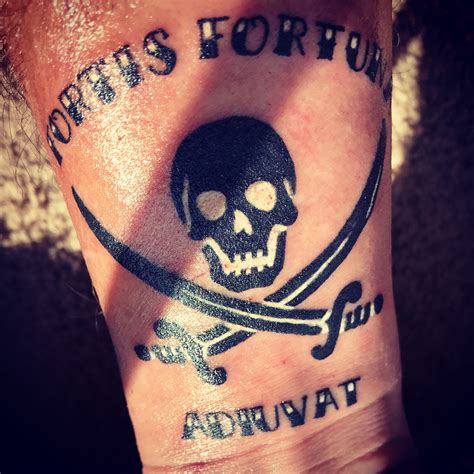 Jolly Roger Tattoo Designs