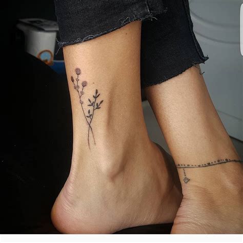 Little Ankle Tattoo Ideas This Tiny Floral Ankle Tattoo Is Too Cute Little Ankle Tattoo Ideas This Tiny Floral Ankle Tattoo Is Too Cute