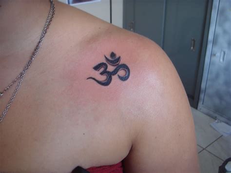 Om Tattoo On Shoulder