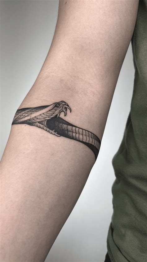 Ouroboros By The Artist Fava Me Done At Fleur Noire Tattoo In New