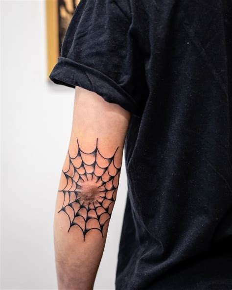 Pin By Alan Bonifacio On Tatuajes Web Tattoo Tattoos For Guys Spider Web Tattoo Elbow