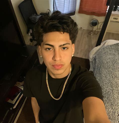 Pin By Alisha Sachez On Alyssa And Her Bf Hair Cuts Latino Haircuts Pin By Alisha Sachez On Alyssa And Her Bf Hair Cuts Latino Haircuts