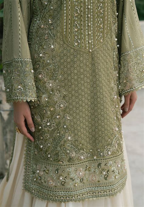 Pin On Emarati Girl Desi Fashion Casual Boutique Dress Designs Pin On Emarati Girl Desi Fashion Casual Boutique Dress Designs