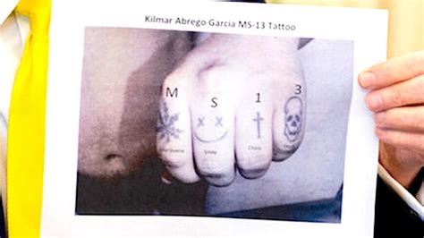 Skull Knuckle Tattoos