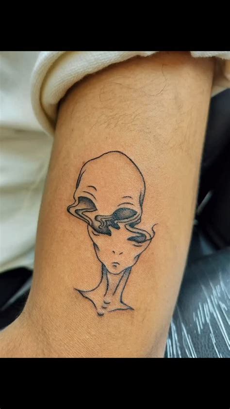 So Fun To Do Color Pieces Peaceful Alien Tattoo Tattoos Tattoostyle Tattooart Tattoodesign Tattooidea Inked Inkedup Inkedgirls Legtattoo Colortattoo Spacetattoo Alientattoo Sunflowertattoo Mushroomtattoo