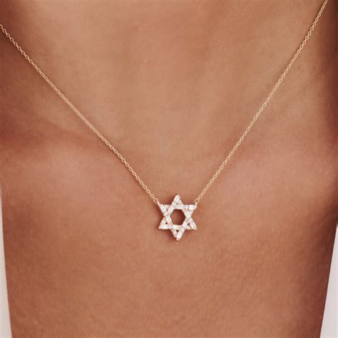 Ultimate Guide to Star of David Necklace: Discover Meanings and Styles