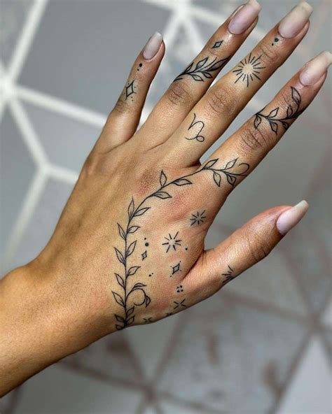 Tattoo Ideas For Women Hand
