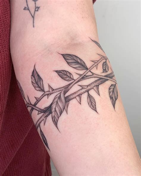 Willow Harrah Tattoo On Instagram Drawn On Vines And Thorns Wrapped Willow Harrah Tattoo On Instagram Drawn On Vines And Thorns Wrapped