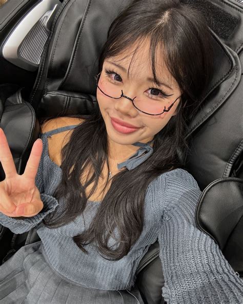 Yinahomefi Exposed: Unveiling the Mystery Behind the Viral Nudes